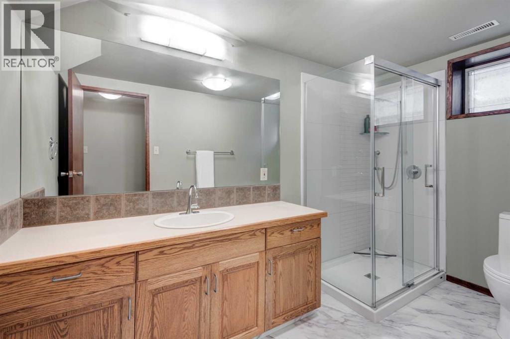 2918 Lathom Crescent SW, Calgary, Alberta  T3E 5W7 - Photo 30 - A2345690