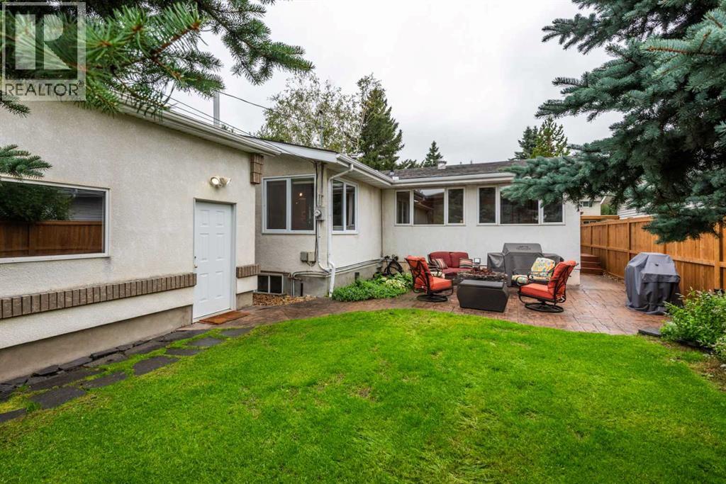 2918 Lathom Crescent SW, Calgary, Alberta  T3E 5W7 - Photo 38 - A2345690