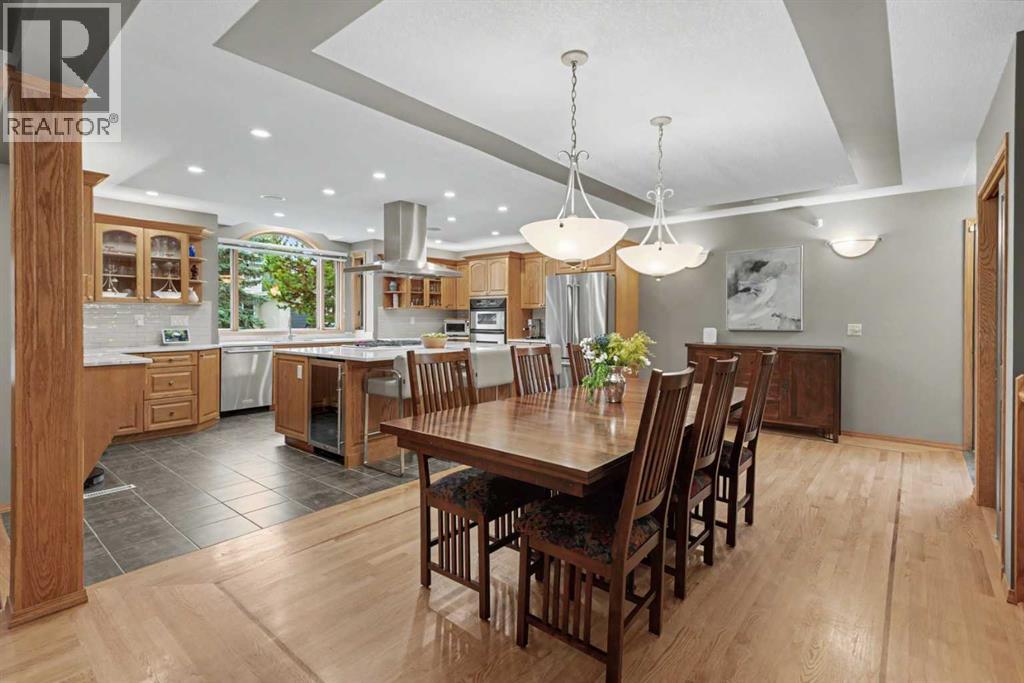 2918 Lathom Crescent SW, Calgary, Alberta  T3E 5W7 - Photo 5 - A2345690
