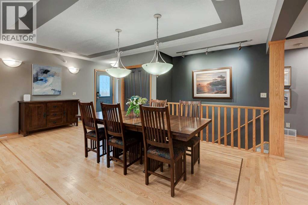 2918 Lathom Crescent SW, Calgary, Alberta  T3E 5W7 - Photo 7 - A2345690