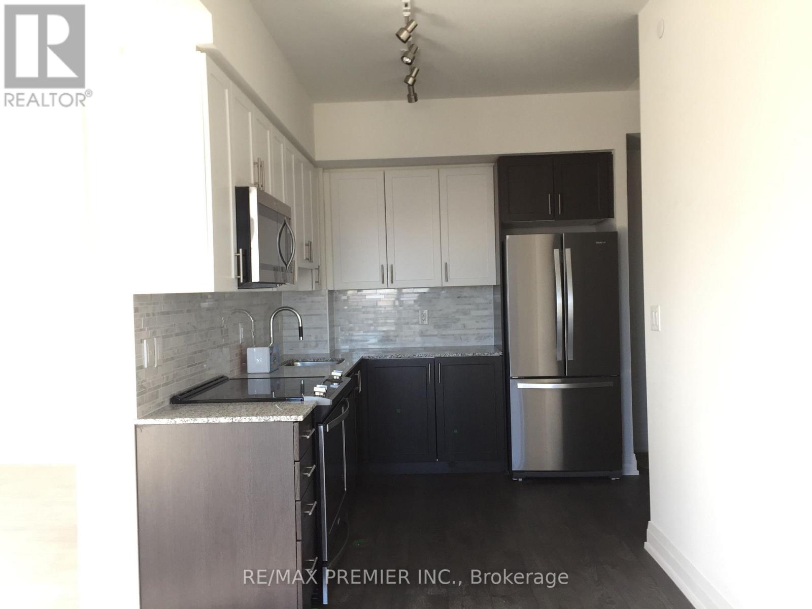 2205 - 3600 Highway 7 Drive, Vaughan (East Woodbridge), Ontario  L4L 0G7 - Photo 3 - N13803970