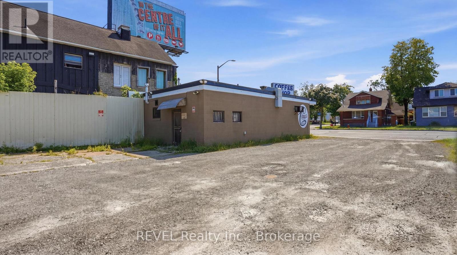 5784 Stanley Avenue, Niagara Falls, Ontario  L2G 3X7 - Photo 6 - X13520458