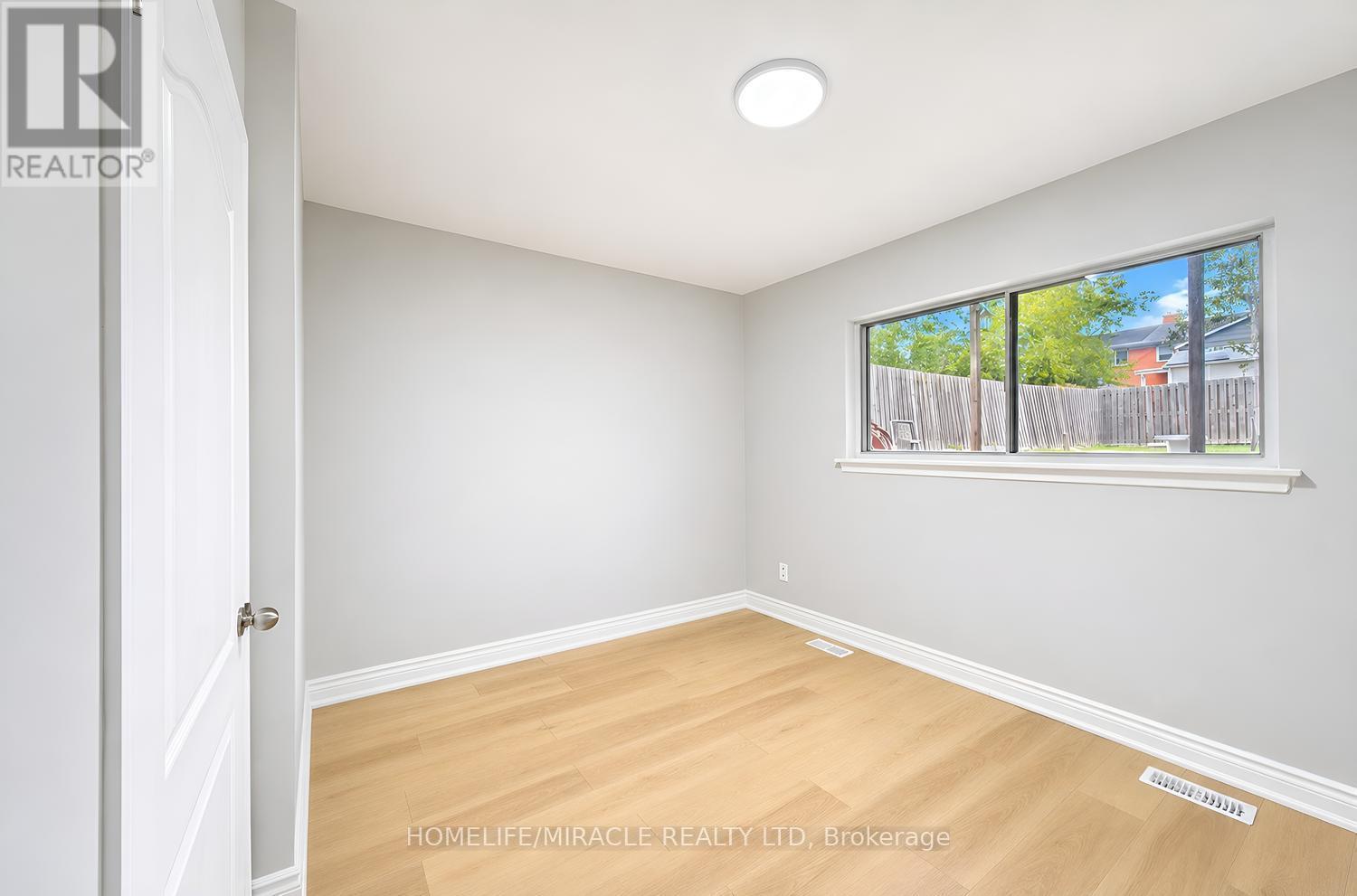 21 Sanagan Road, Toronto, Ontario  M9V 1R7 - Photo 32 - W13803958