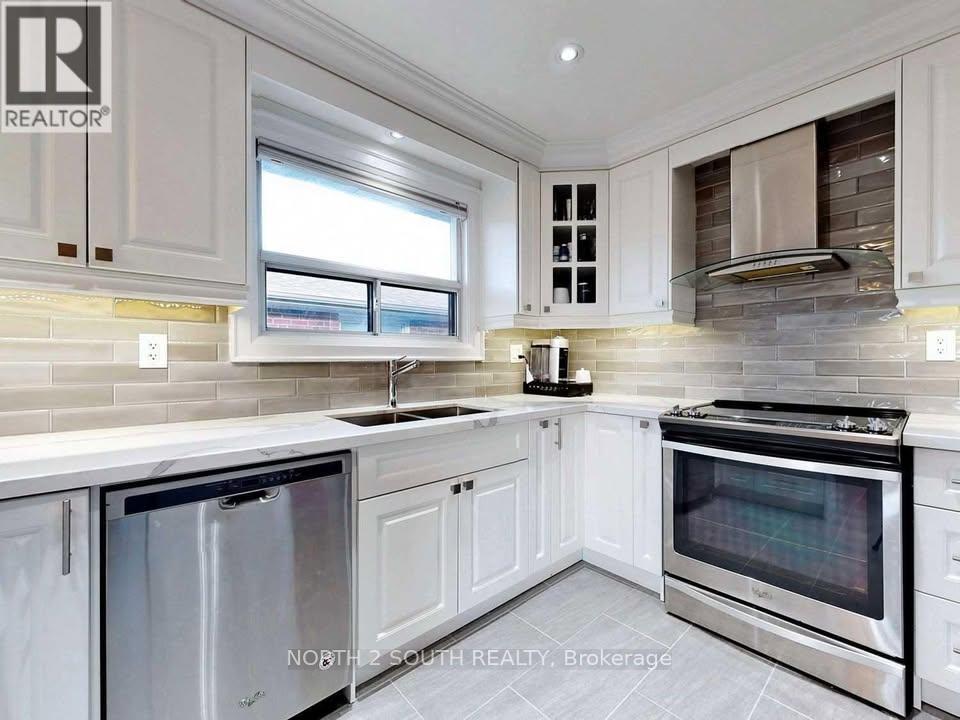 Main - 96 Bamford Crescent, Toronto (Black Creek), Ontario  M3N 1T8 - Photo 8 - W13804014