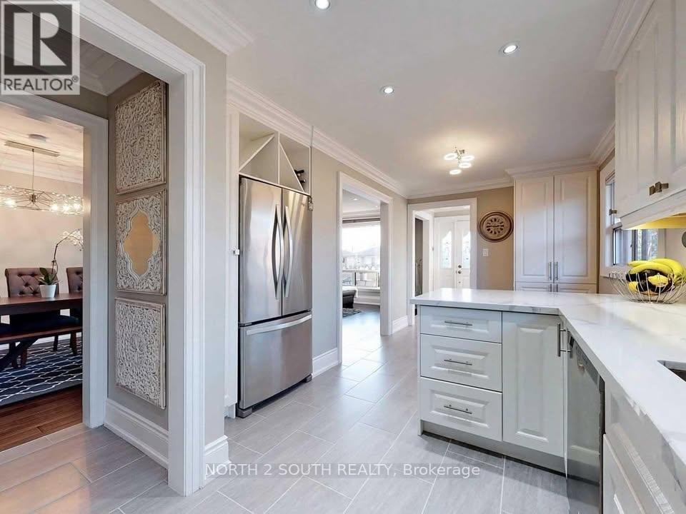 Main - 96 Bamford Crescent, Toronto (Black Creek), Ontario  M3N 1T8 - Photo 9 - W13804014