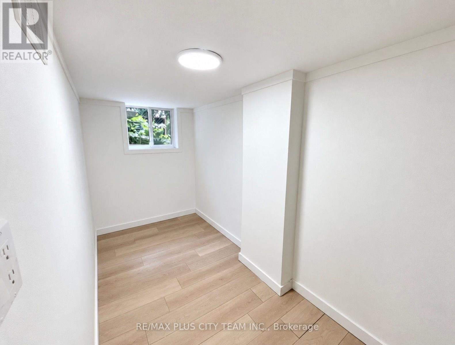Lower - 148 Ascot Avenue, Toronto (Corso Italia-Davenport), Ontario  M6E 1G4 - Photo 13 - W13804056