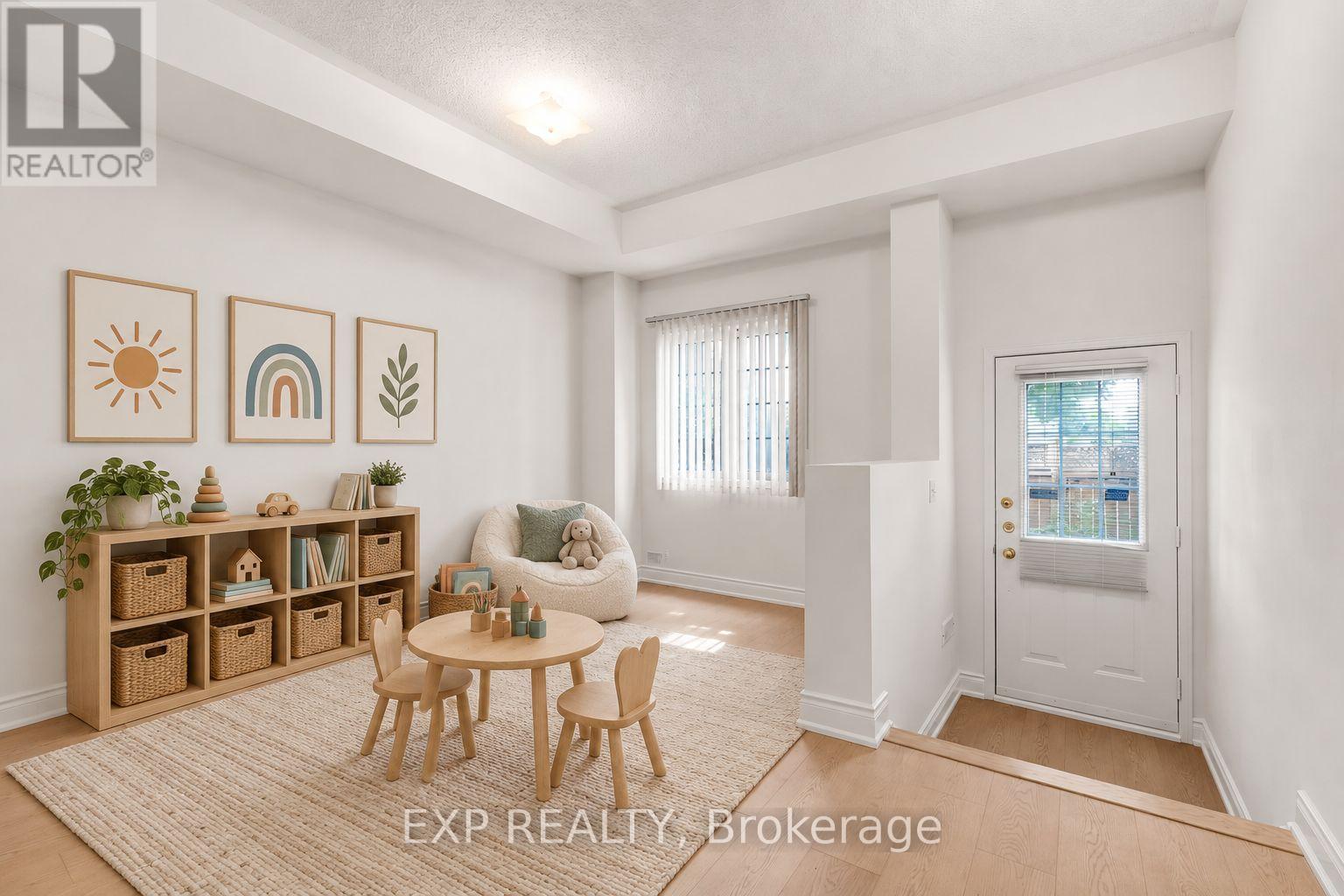 144 Bartley Drive, Toronto, Ontario  M4A 1C5 - Photo 8 - C13765002