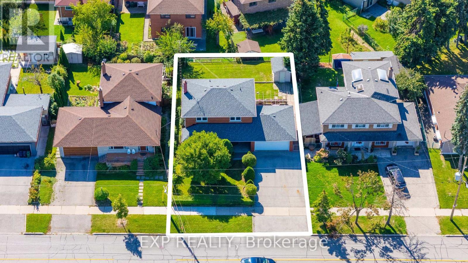 182 Derrydown Road, Toronto, Ontario  M3J 1R8 - Photo 2 - W13800590