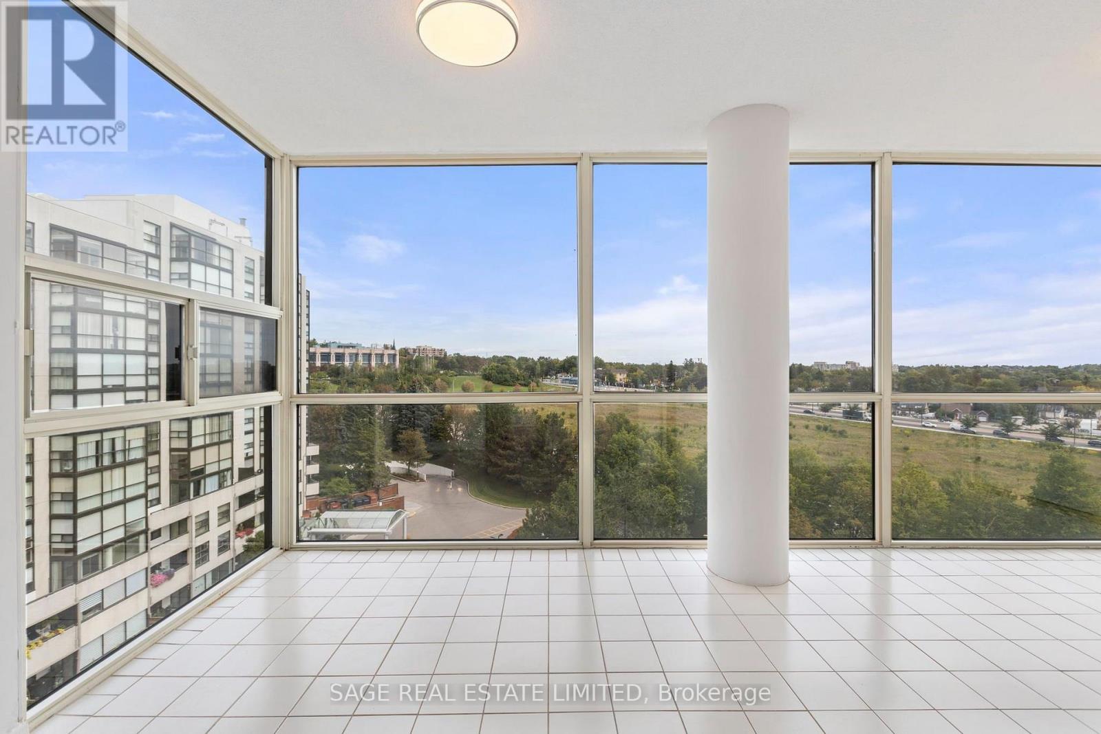 1015 - 30 Harding Boulevard W, Richmond Hill, Ontario  L4C 9M3 - Photo 17 - N13803530
