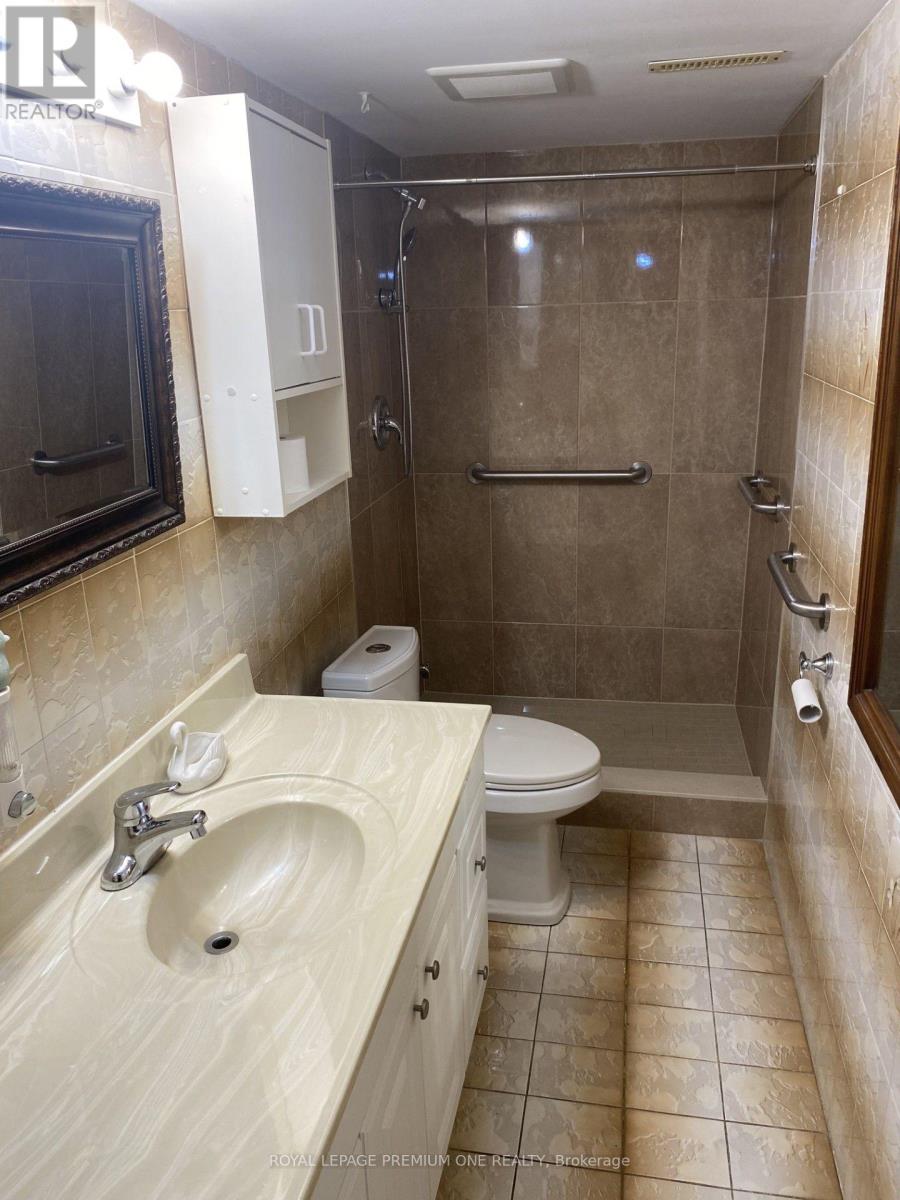 55 Husband Drive, Toronto, Ontario  M9L 1J8 - Photo 13 - W13801640