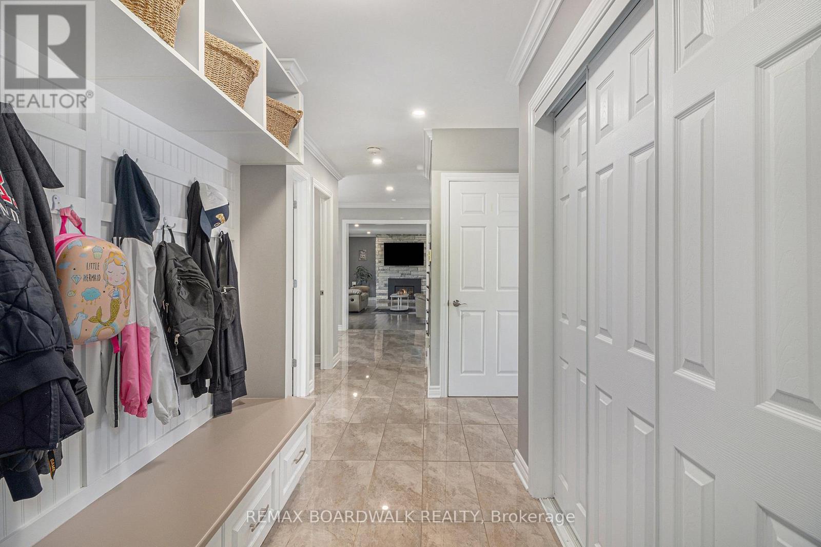 1139 St Joseph Road, Russell, Ontario K0A 1W0 - Photo 6 - X12936778