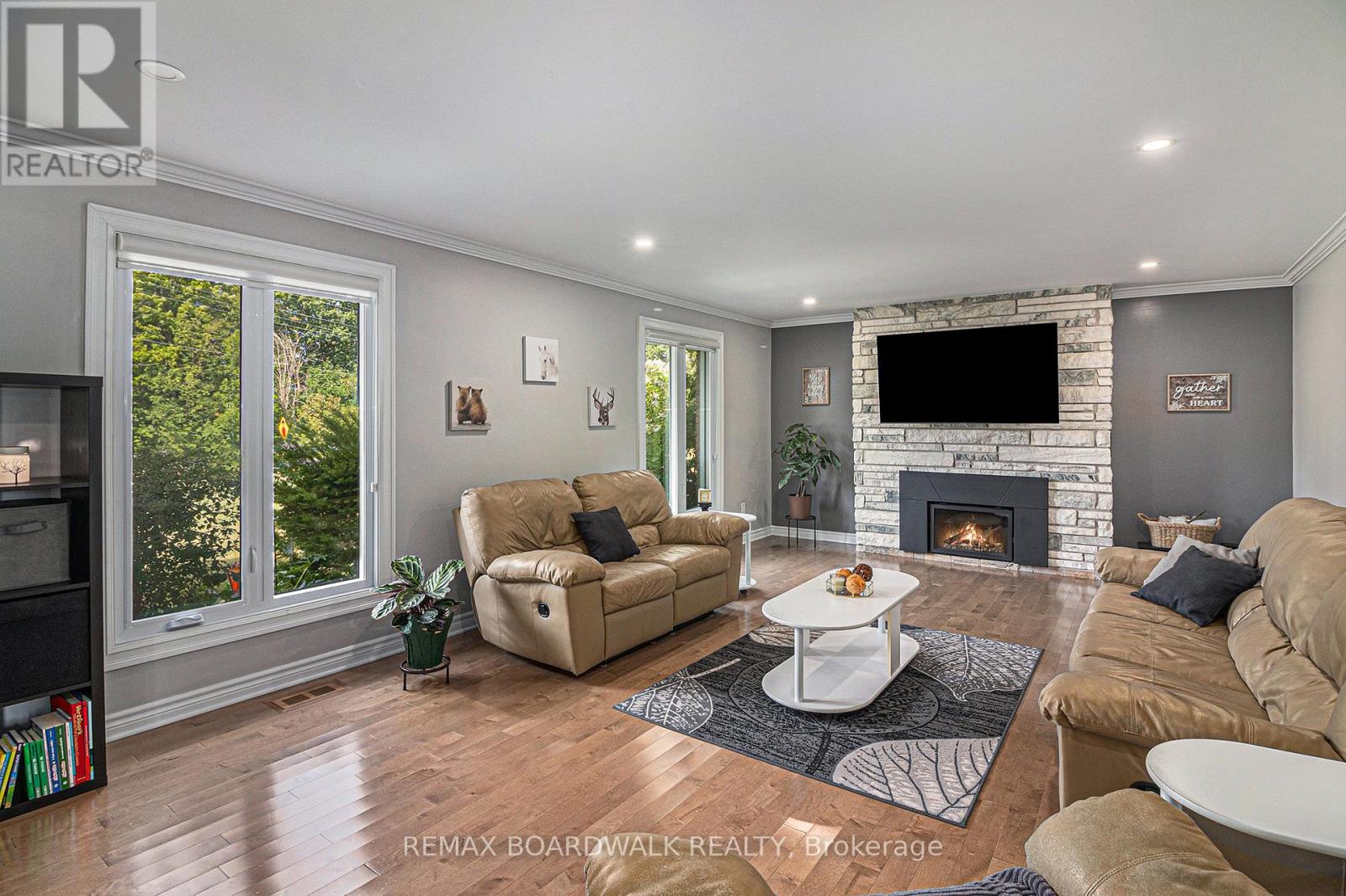 1139 St Joseph Road, Russell, Ontario K0A 1W0 - Photo 7 - X12936778