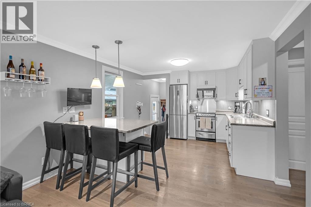 76 Wood Street, Brantford, Ontario  N3R 2L2 - Photo 11 - 40849632