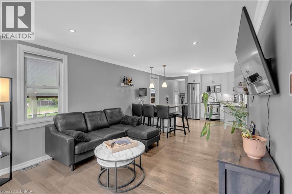 76 Wood Street, Brantford, Ontario  N3R 2L2 - Photo 7 - 40849632