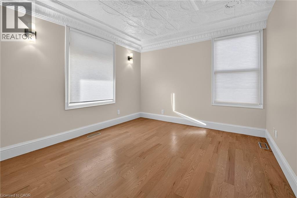 42 Ontario Street, Grimsby, Ontario  L3M 3H1 - Photo 8 - 40864678