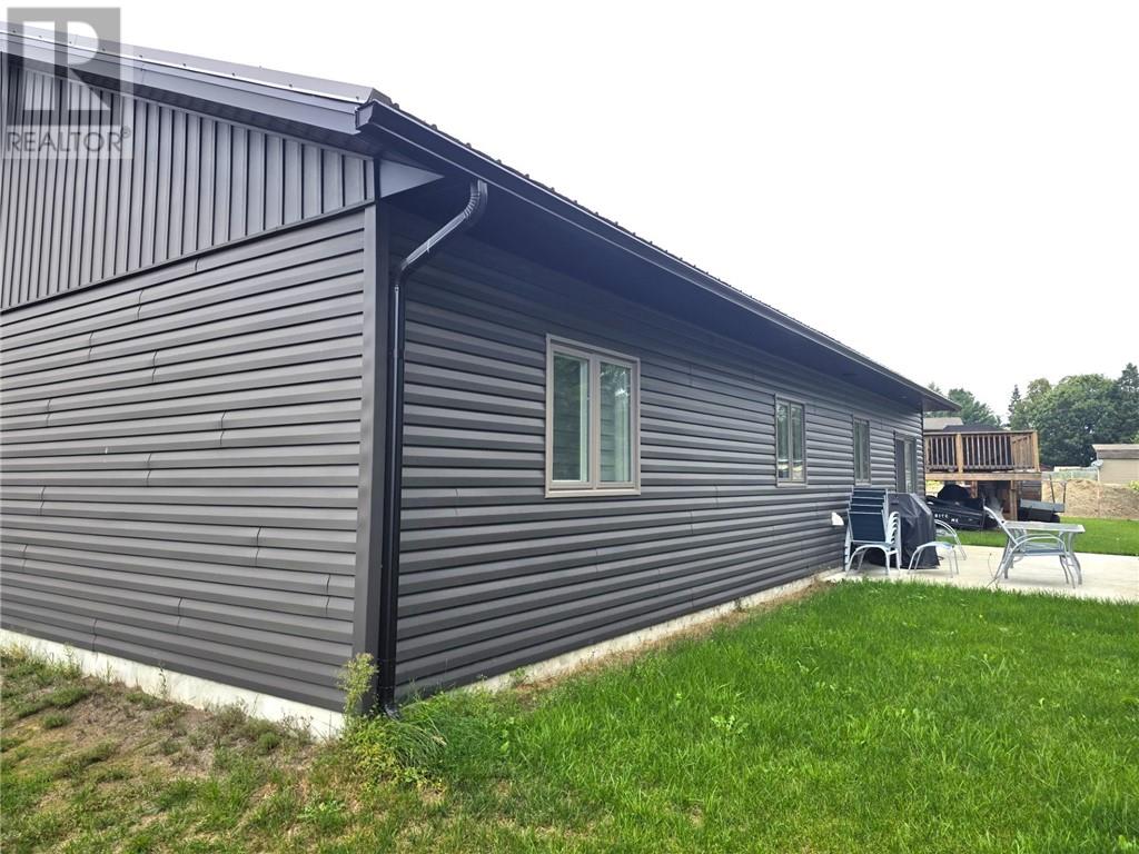 51 Oak St, Capreol, Ontario  P0M 1H0 - Photo 22 - 2130472