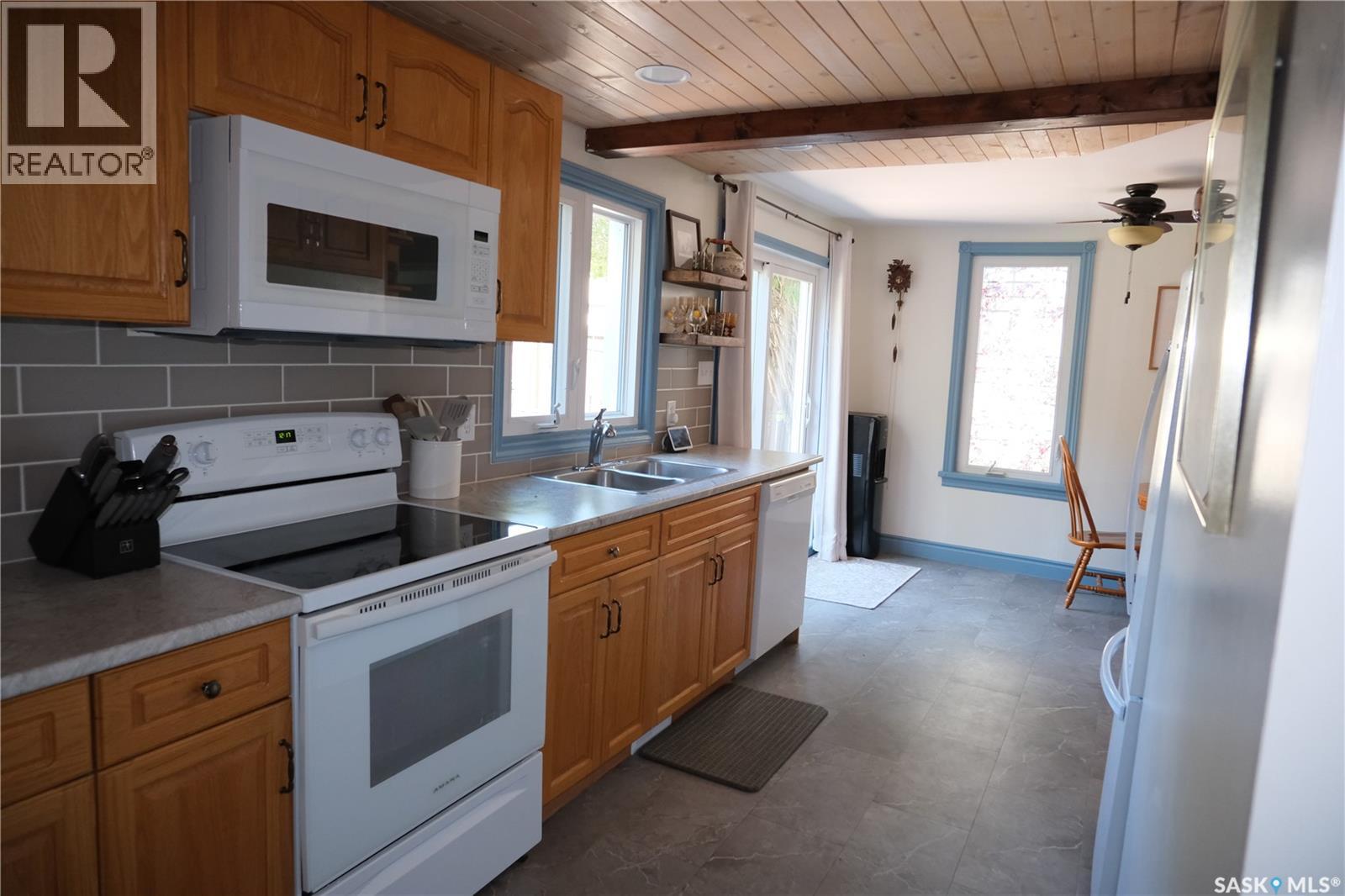 730 Colbourne Street, Lumsden, Saskatchewan  S0G 3C0 - Photo 14 - SK048825