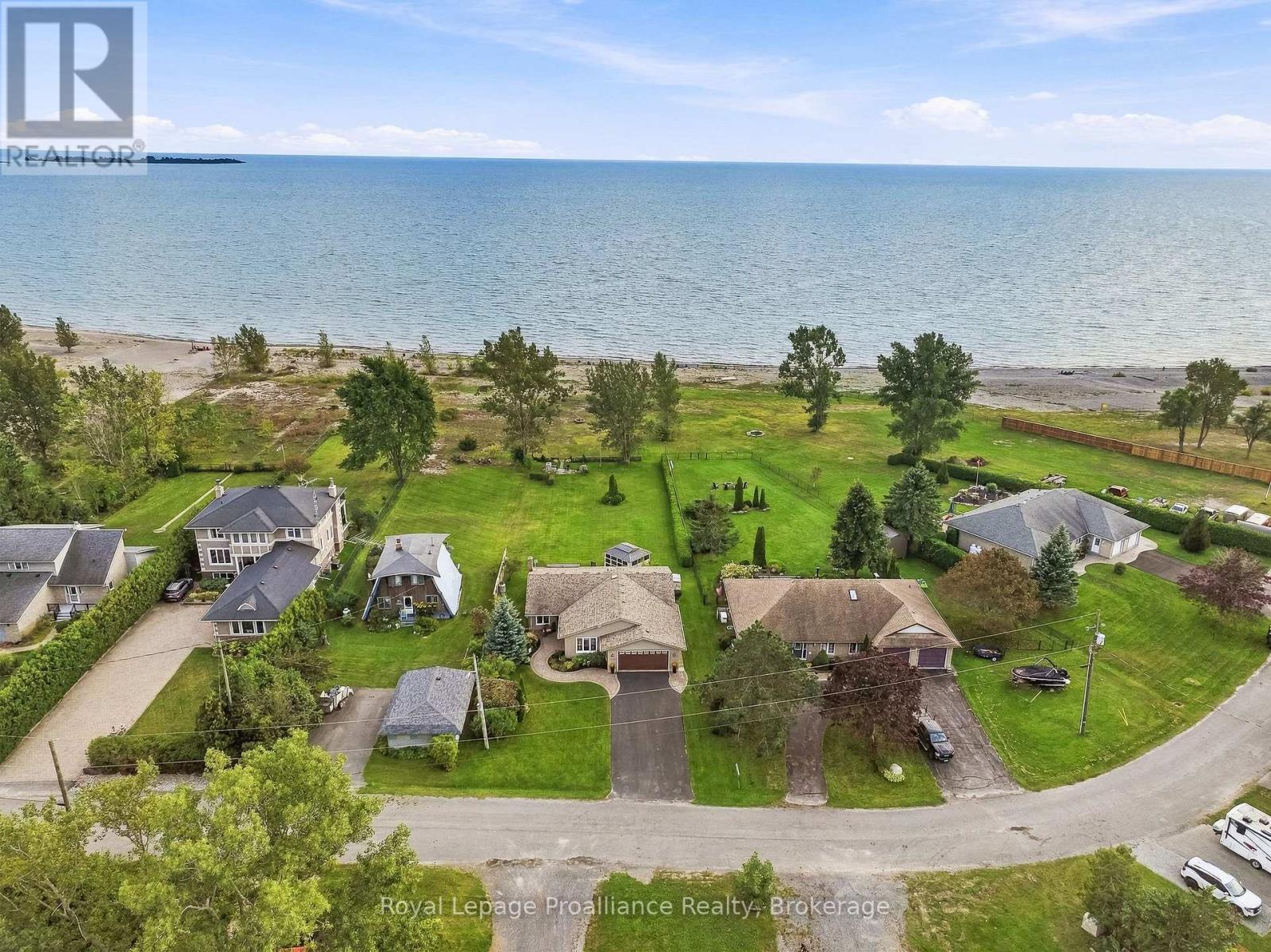 110 LAKEHURST STREET, Brighton, Ontario