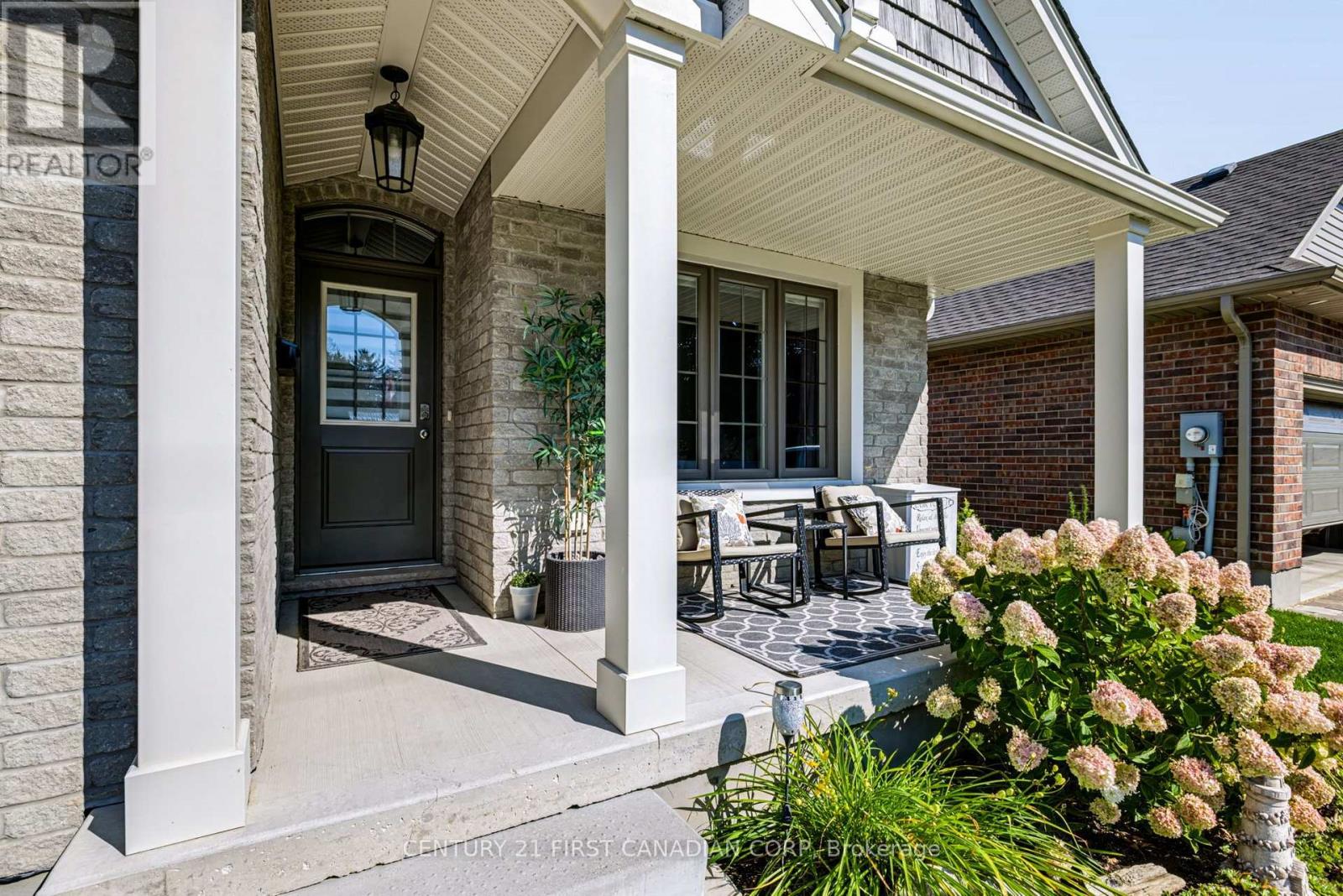 347 High Street, Central Elgin (Port Stanley), Ontario  N5L 0B3 - Photo 3 - X13804220
