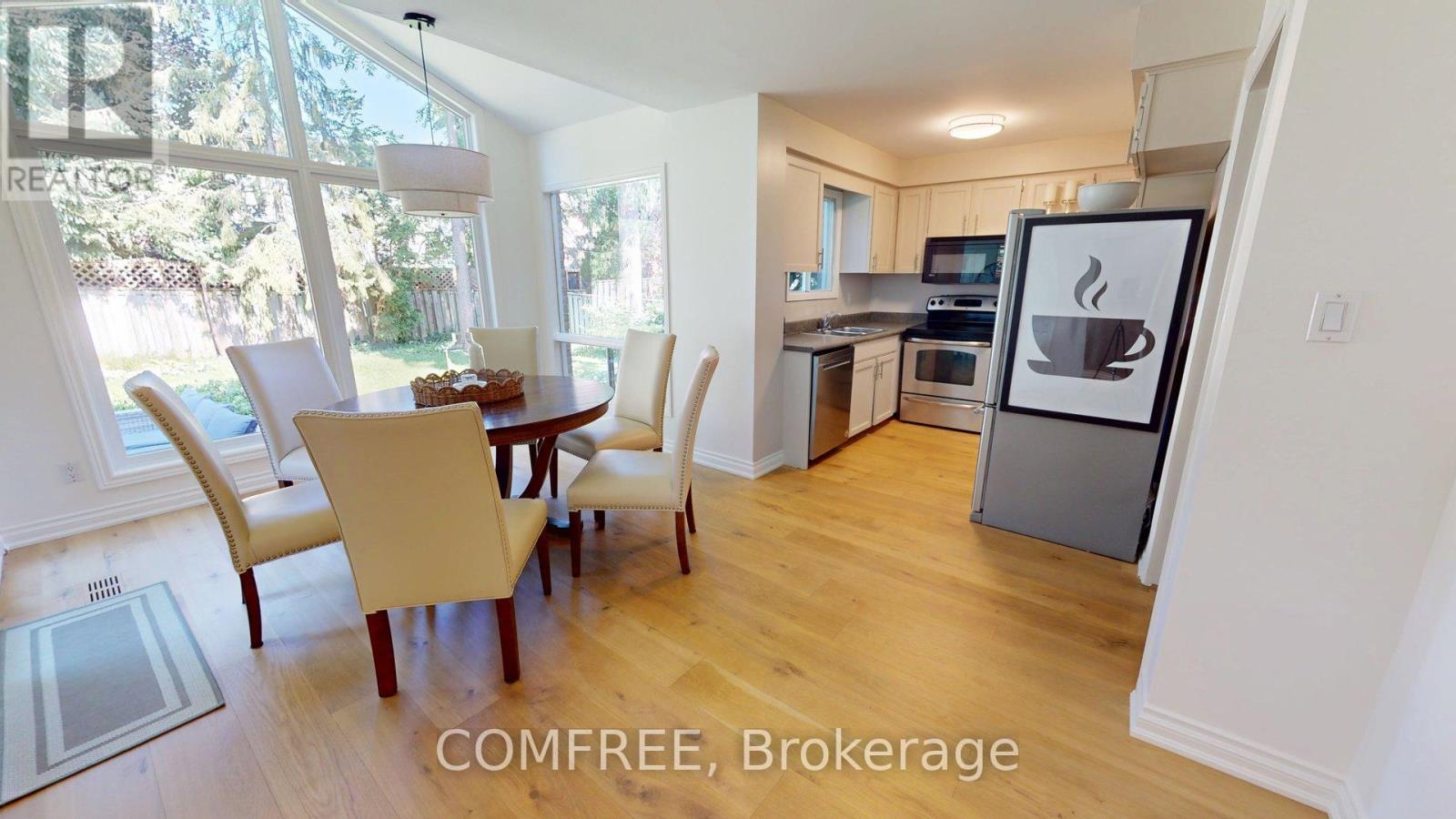 2043 Burbank Drive, Mississauga, Ontario  L5L 2T6 - Photo 8 - W13804304
