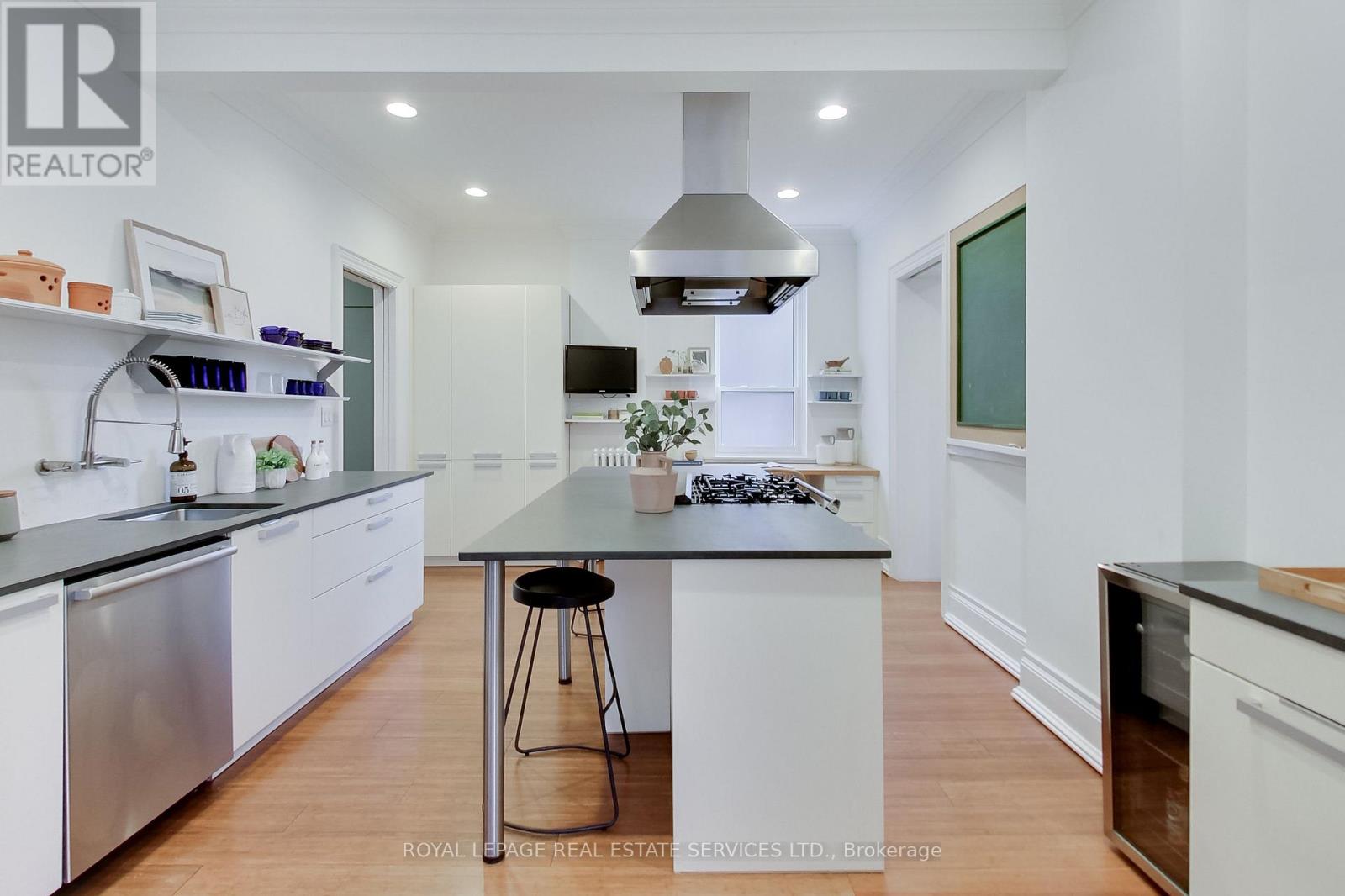135 Madison Avenue, Toronto (Annex), Ontario  M5R 2S3 - Photo 11 - C13804132