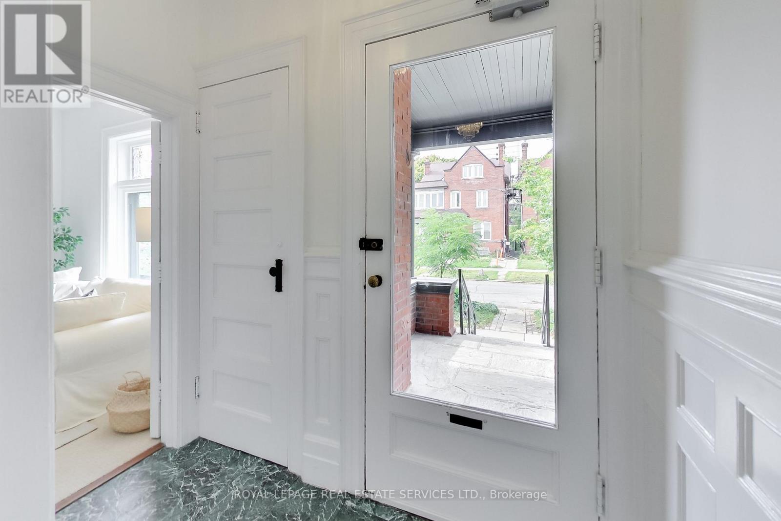 135 Madison Avenue, Toronto (Annex), Ontario  M5R 2S3 - Photo 3 - C13804132
