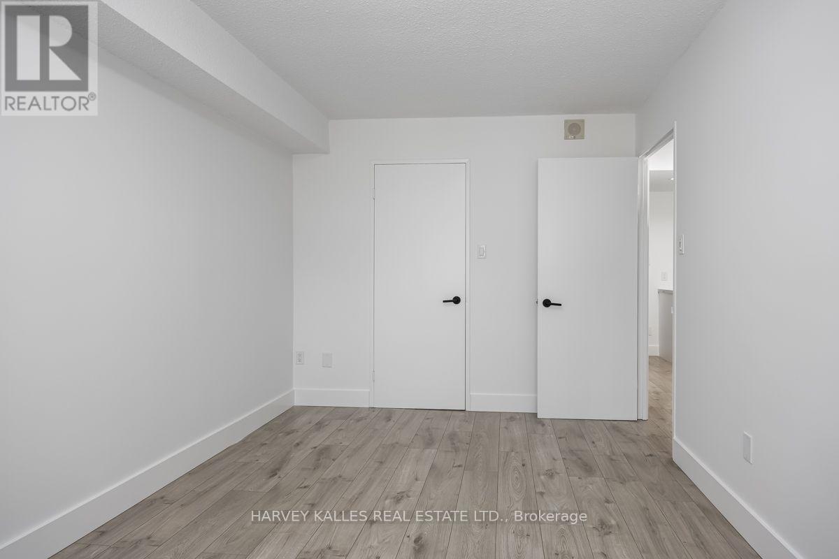 110 - 3000 Bathurst Street, Toronto, Ontario  M6B 3B4 - Photo 11 - C13804152