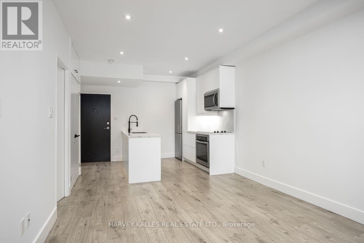 110 - 3000 Bathurst Street, Toronto, Ontario  M6B 3B4 - Photo 6 - C13804152