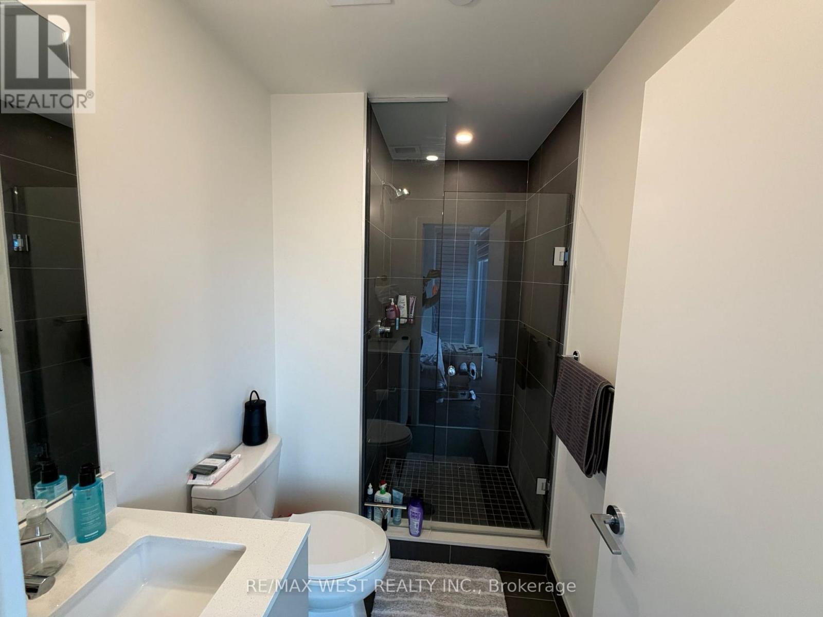 #2304 - 89 Church Street, Toronto, Ontario M5C 0B7 - Photo 11 - C13804222