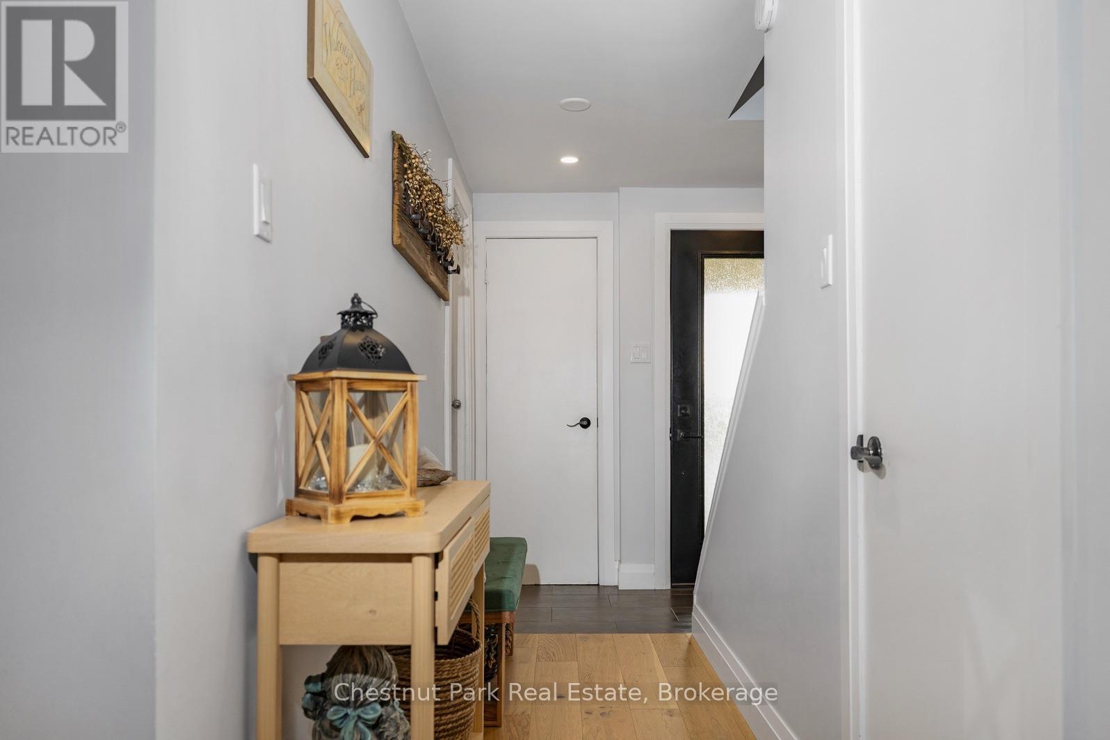 91 High Street, Collingwood, Ontario  L9Y 4V4 - Photo 4 - S13804196