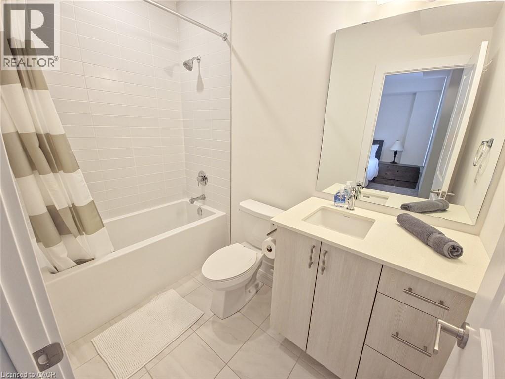 2273 Turnberry Road Unit# 66, Burlington, Ontario  L7M 2B2 - Photo 38 - 40864425