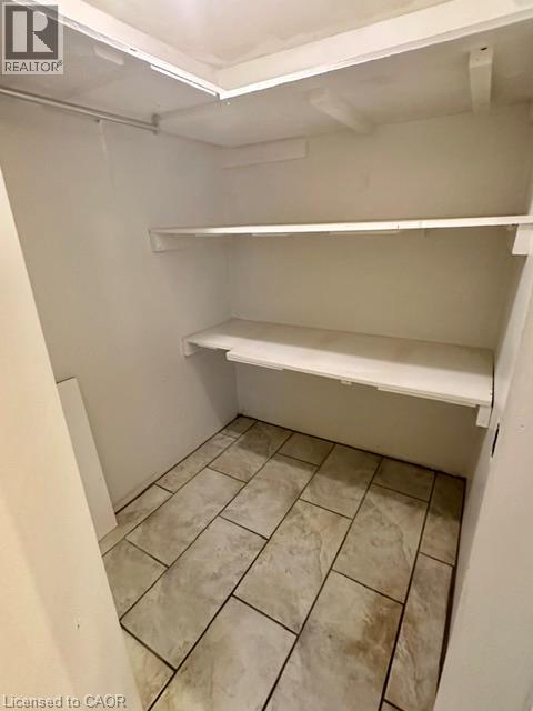 2428 Eileen Drive, Burlington, Ontario  L7R 1M8 - Photo 29 - 40864220
