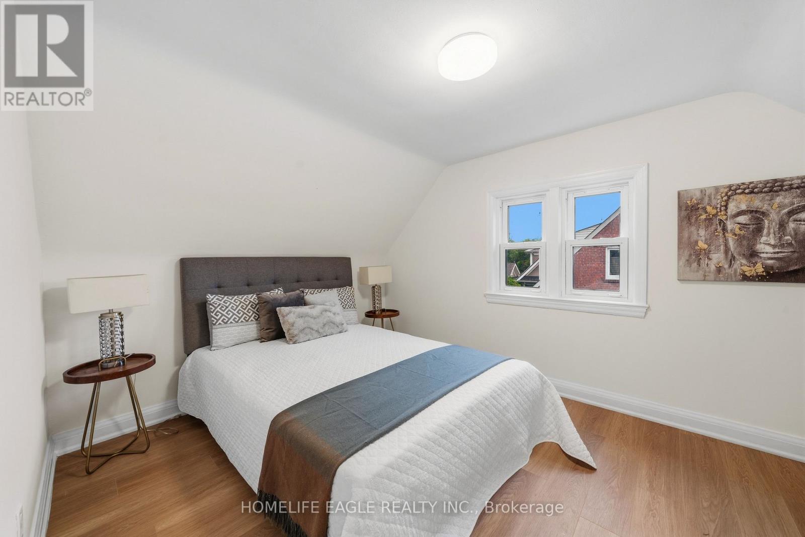 82 Scarborough Heights Boulevard, Toronto, Ontario  M1M 2V4 - Photo 10 - E13804310