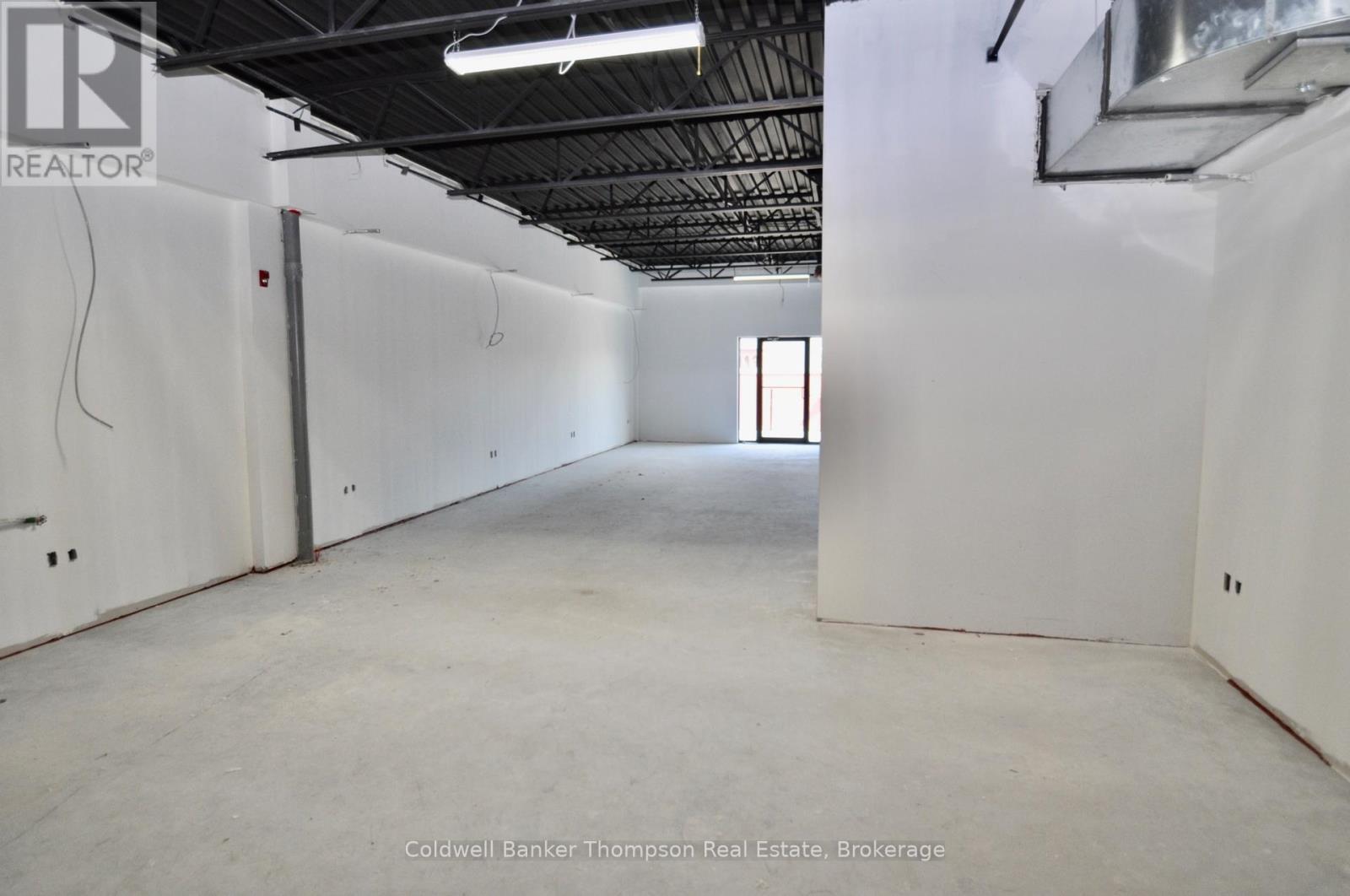 Unit 2-2 - 19 Main Street E, Huntsville, Ontario P1H 2C6 - Photo 14 - X13804062