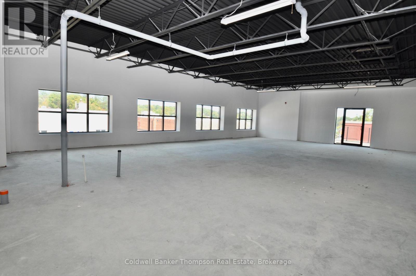 Unit 2-1 - 19 Main Street E, Huntsville, Ontario P1H 2C6 - Photo 12 - X13804070