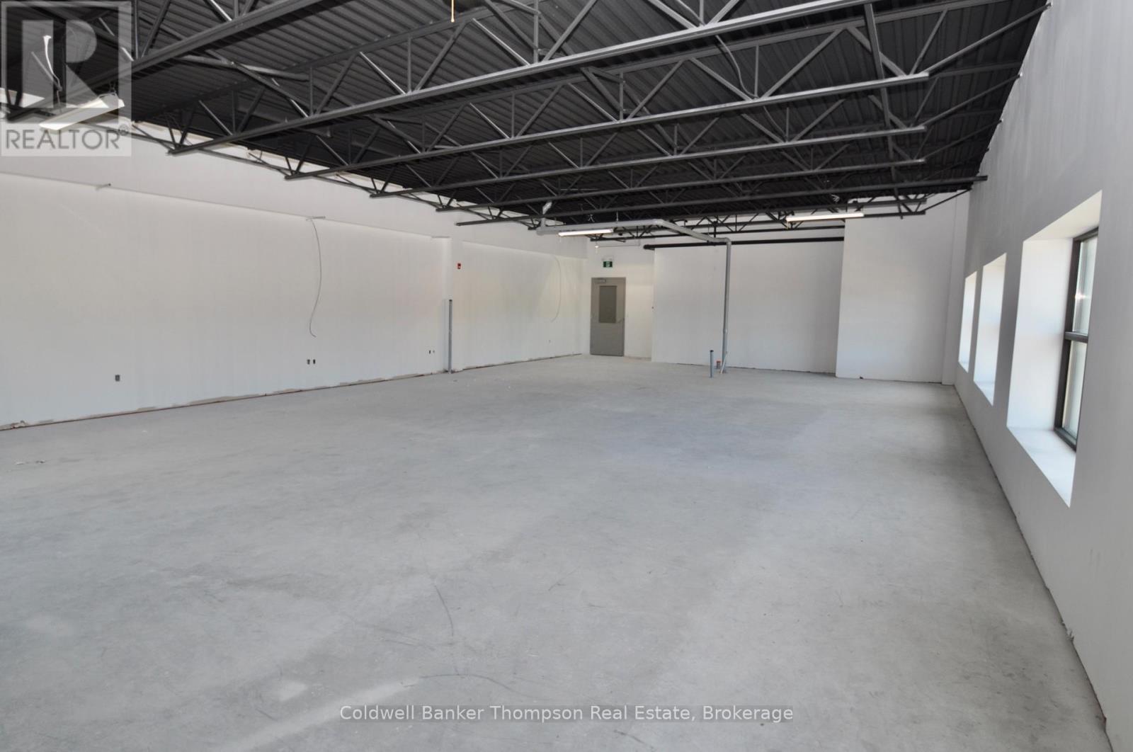 Unit 2-1 - 19 Main Street E, Huntsville, Ontario P1H 2C6 - Photo 17 - X13804070