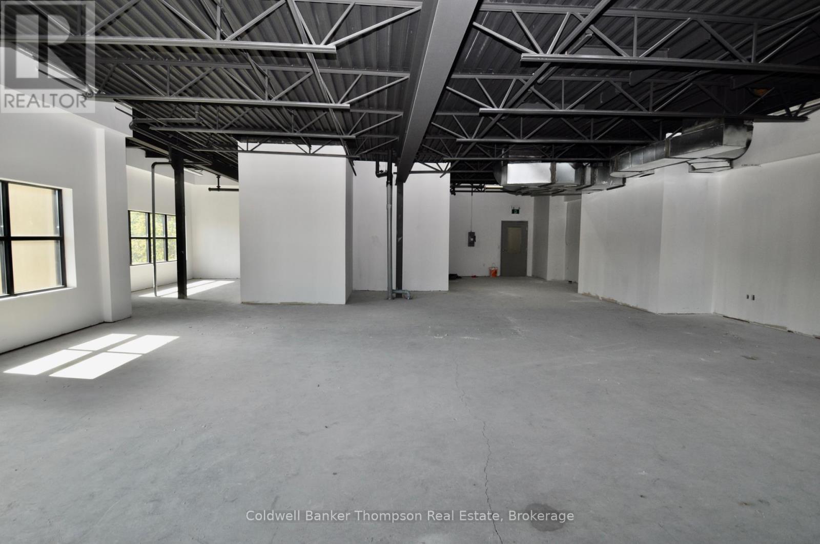 Units #2-5 & 6 - 19 Main Street E, Huntsville, Ontario P1H 2C6 - Photo 19 - X13804084