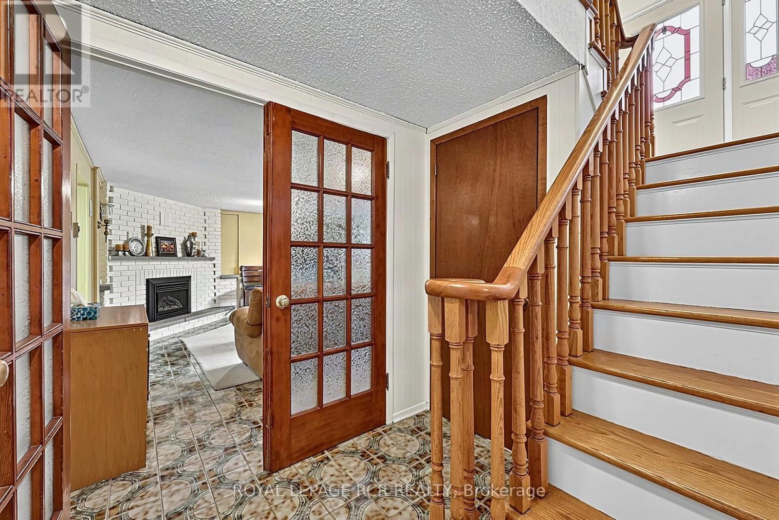 1049 Elgin Street, Newmarket, Ontario  L3Y 3C3 - Photo 16 - N12979138
