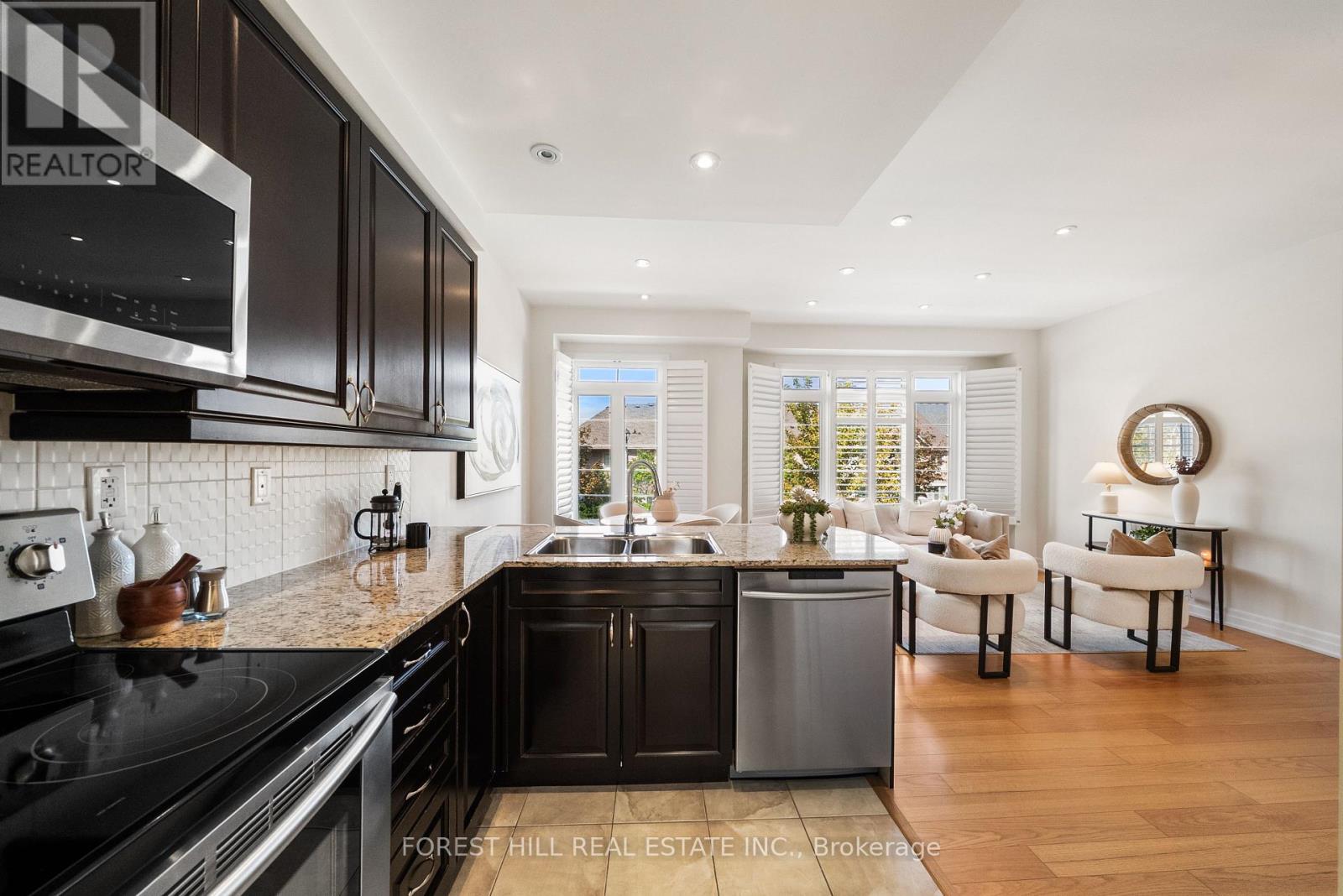 25 Beverley Glen Boulevard, Vaughan, Ontario  L3T 2V6 - Photo 12 - N13761422