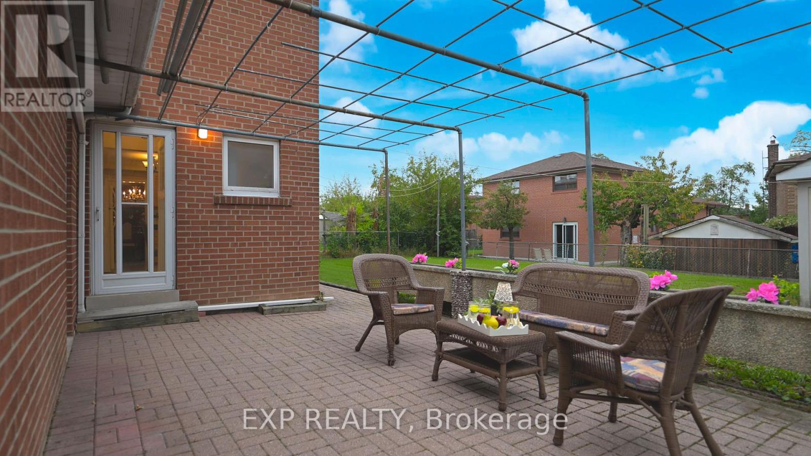 182 Derrydown Road, Toronto, Ontario  M3J 1R8 - Photo 36 - W13800590