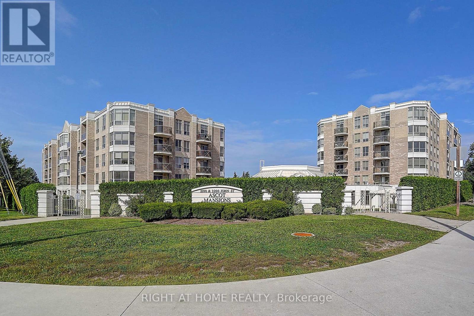 502 - 2200 John Street, Markham (German Mills), Ontario  L3T 7S7 - Photo 2 - N13804192