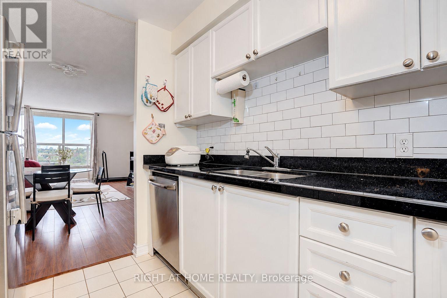 502 - 2200 John Street, Markham (German Mills), Ontario  L3T 7S7 - Photo 34 - N13804192