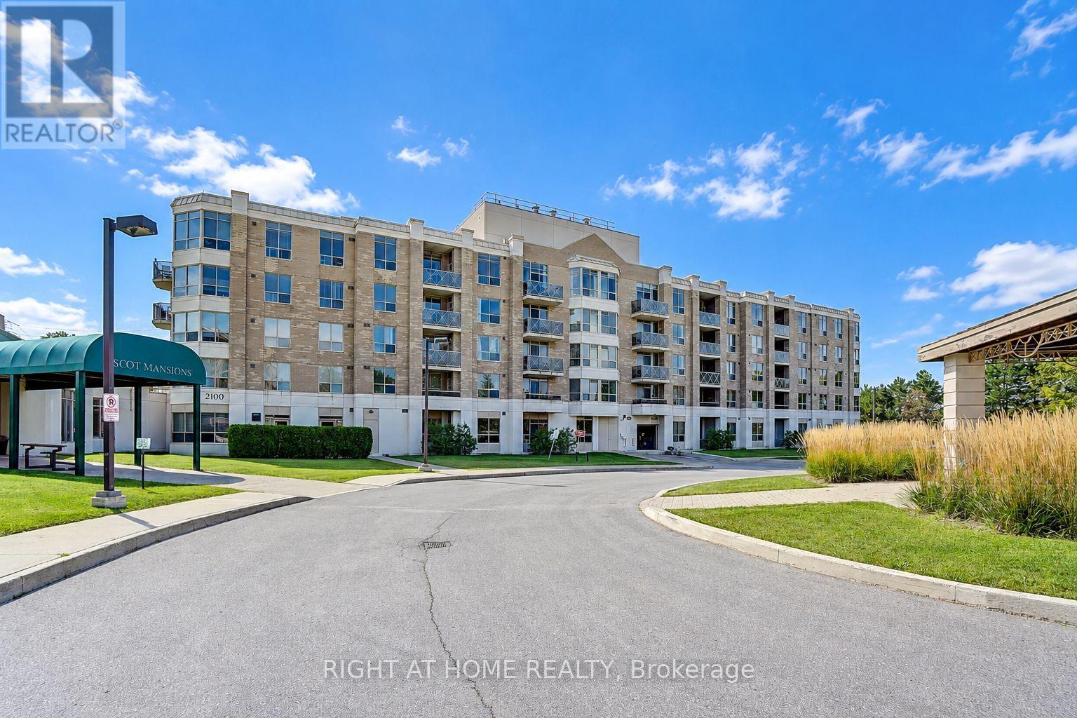 502 - 2200 John Street, Markham (German Mills), Ontario  L3T 7S7 - Photo 7 - N13804192