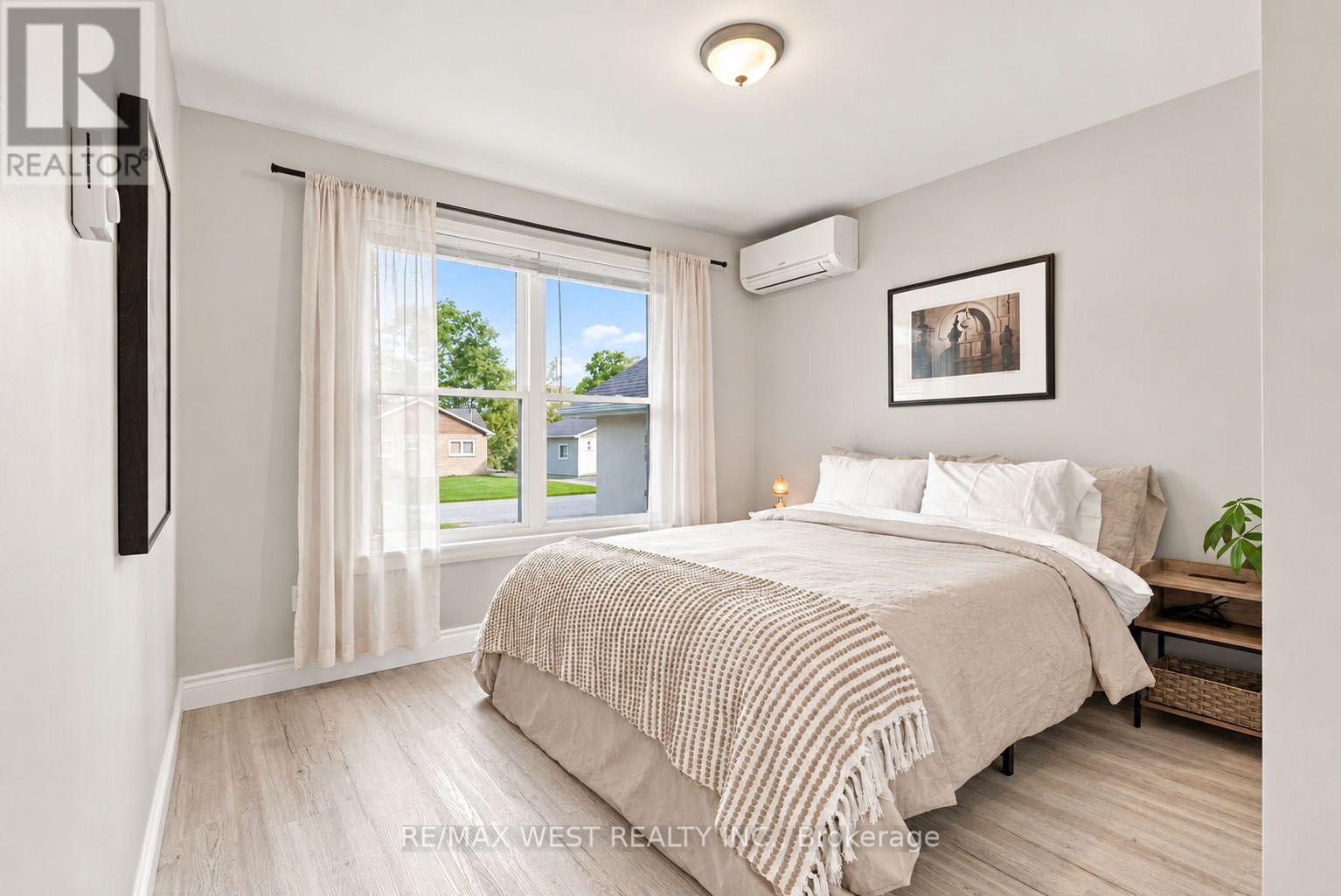 740 Broadview Avenue, Orillia, Ontario  L3V 6P3 - Photo 10 - S13804092