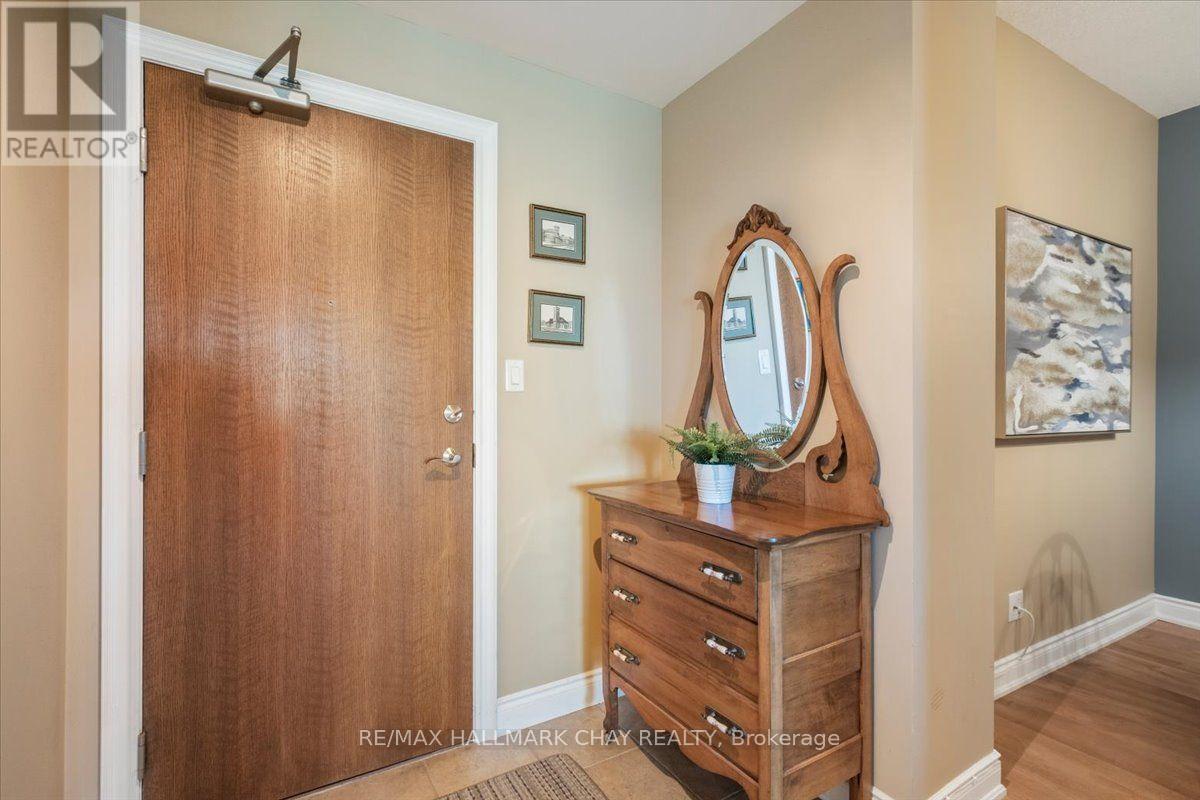 602 - 33 Ellen Street, Barrie (Lakeshore), Ontario  L4N 6E9 - Photo 5 - S13804230