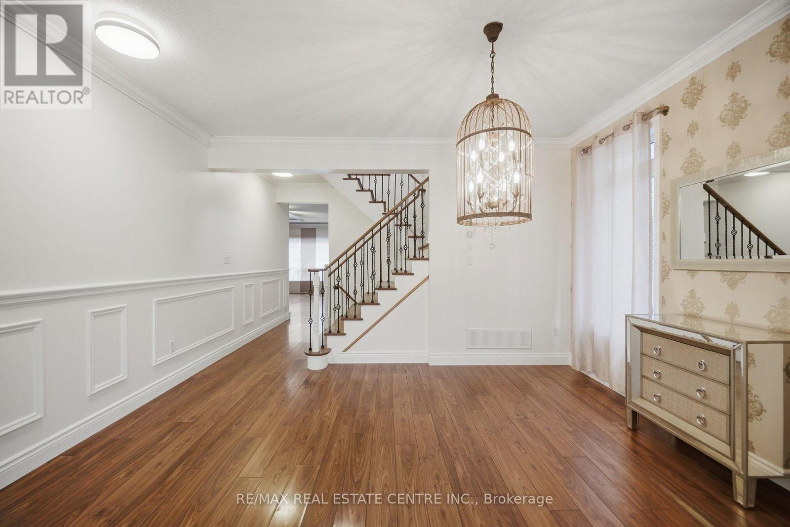 1109 Bonin Crescent, Milton, Ontario  L9T 0B2 - Photo 7 - W13804078