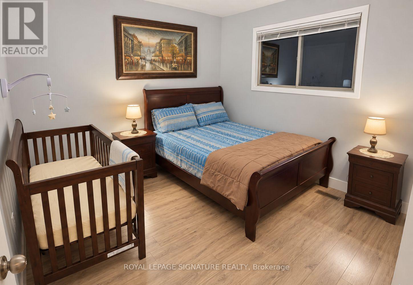 6322 Martel Court, Mississauga, Ontario  L5N 3H6 - Photo 12 - W13804098