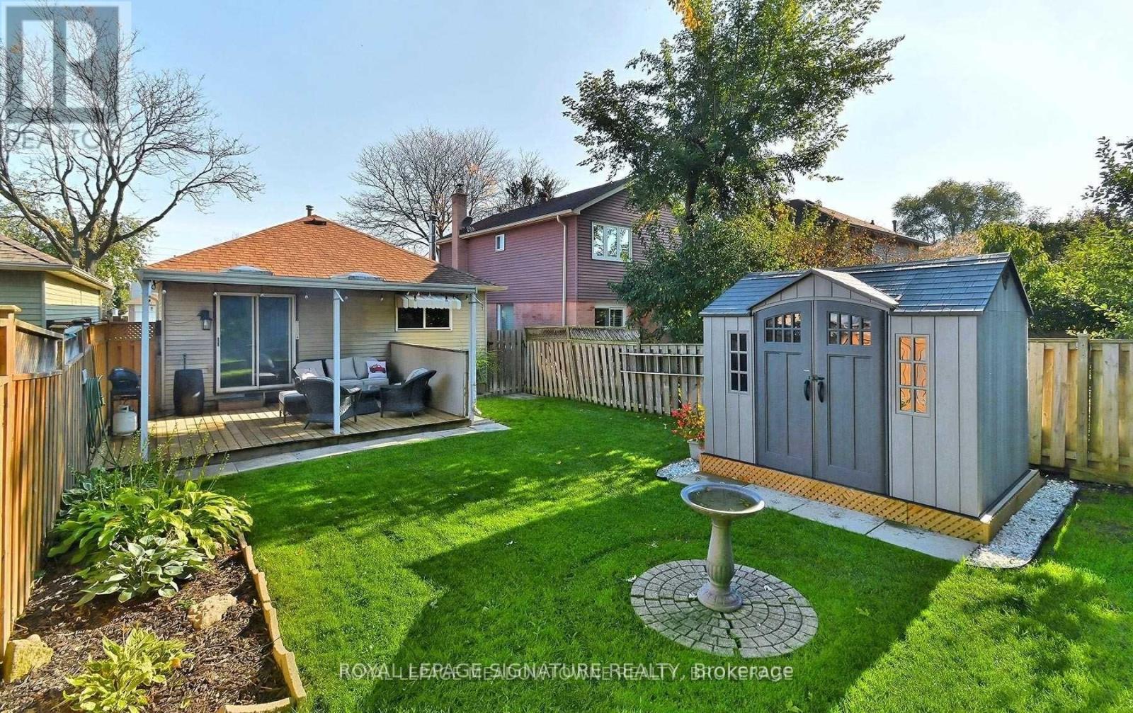 6322 Martel Court, Mississauga, Ontario  L5N 3H6 - Photo 20 - W13804098
