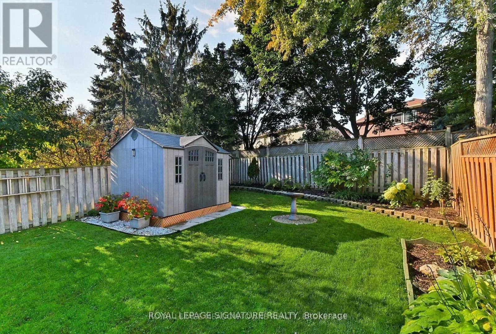 6322 Martel Court, Mississauga, Ontario  L5N 3H6 - Photo 21 - W13804098