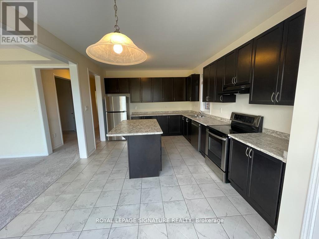 120 Mincing Trail, Brampton, Ontario  L7A 4S8 - Photo 5 - W13804106